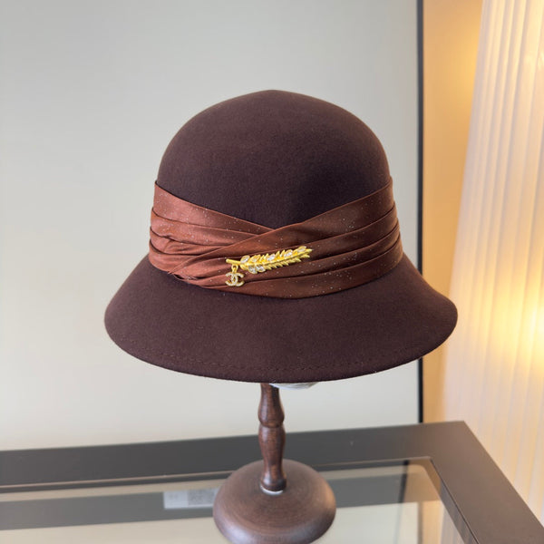 CC Felt Hat With Brooch 477662