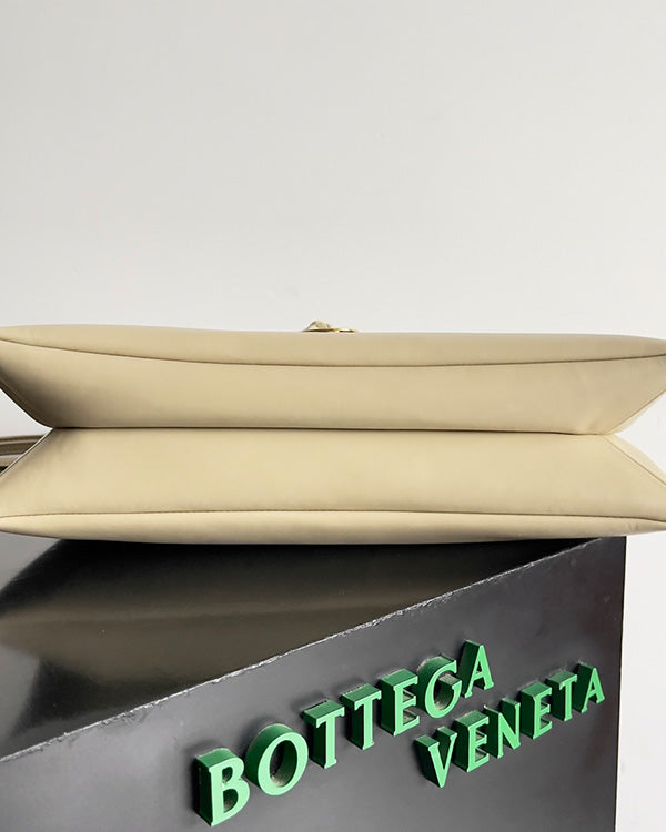 BV Liberta Crossbody Bag Buckle 30cm Beige Cowhide