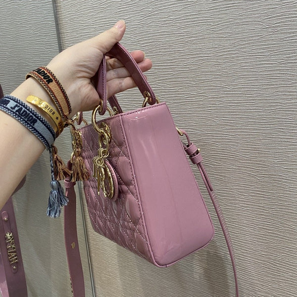 MEDIUM ULTRAMATTE BAG 20 PINK PATENT CALFSKIN