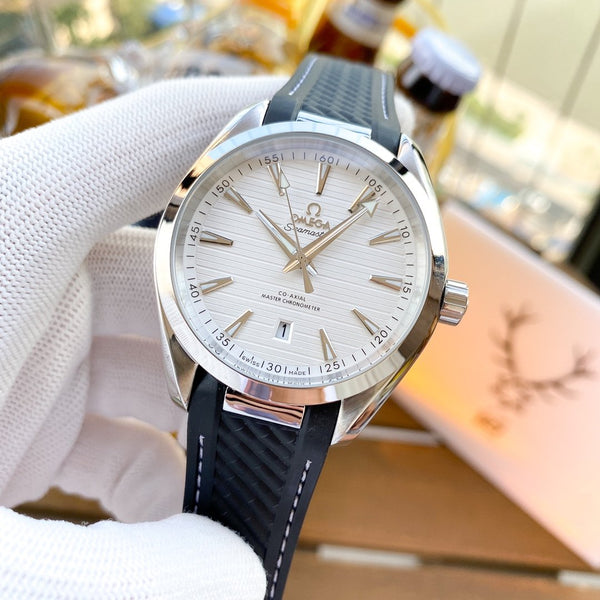 SEAMASTER AQUA TERRA STAINLESS STEEL WHITE DIAL