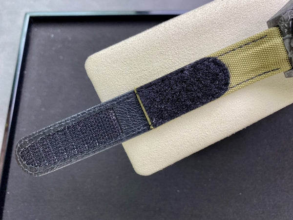 GMT - MASTER II CARBON GREEN