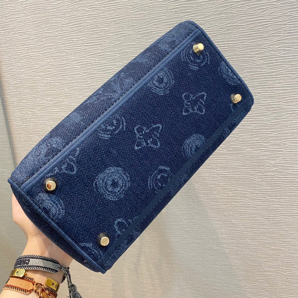 MEDIUM LADY D-LITE 24 BLUE MULTI COLOR EMBROIDERY