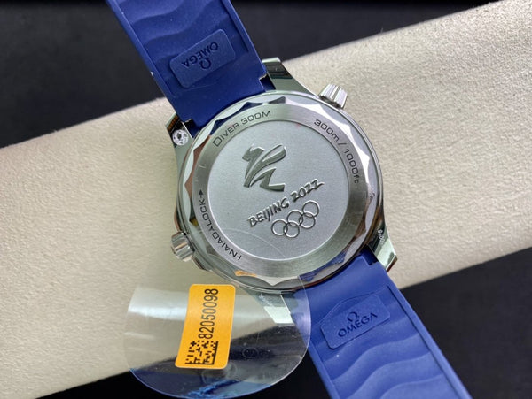 SEAMASTER DIVER 300 STAINLESS STEEL BLUE DIAL RUBBER STRAP