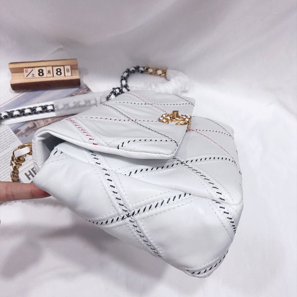 19 FLAP BAG 30CM WHITE QUILTED