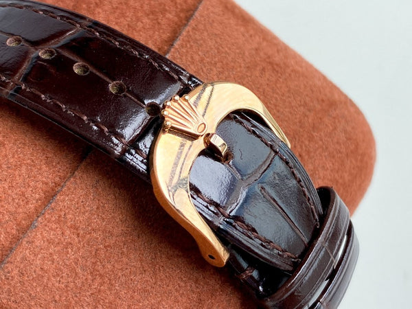 OYSTER PERPETUAL 40MM LEATHER STRAP