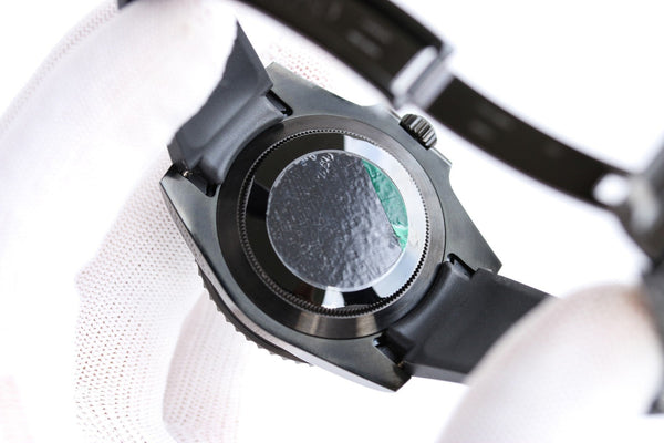 SUBMARINER DATE 40MM CUSTOM GREEN BEZEL BLACK BEAR DIAL