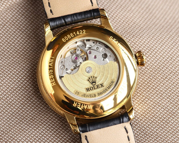 OYSTER PERPETUAL 41MM WHITE DIAL DIAMOND NUMERALS