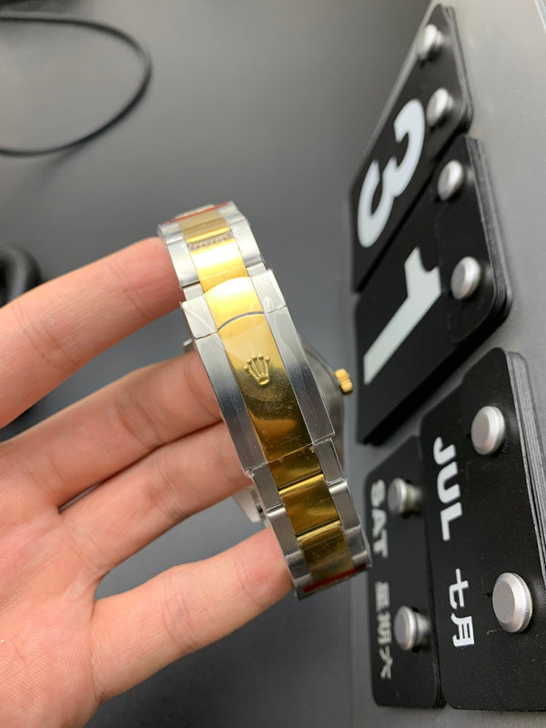 SKY DWELLER ORO ACCIAIO QUADRANTE NERO