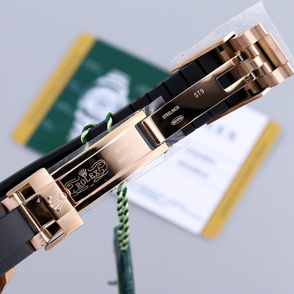 DAYTONA 40 CERAMIC ROSE GOLD METEORITE DIAL