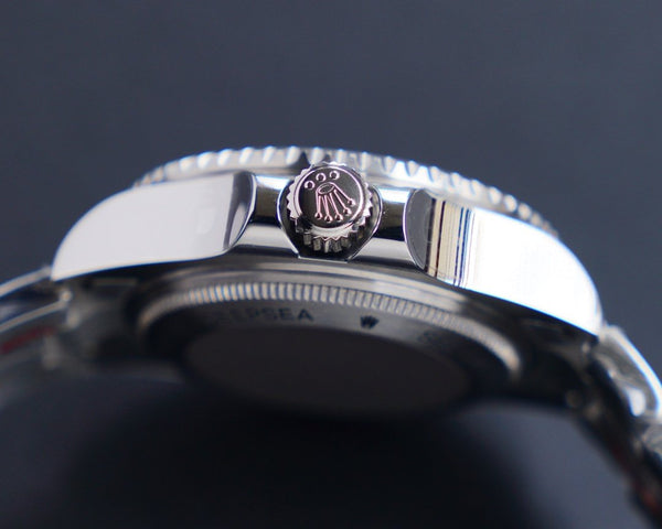 SEA-DWELLER CUSTOM DEEP GREEN DIAL