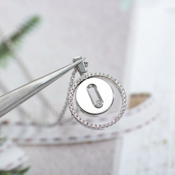 LUCKY MOVE SILVER NECKLACE