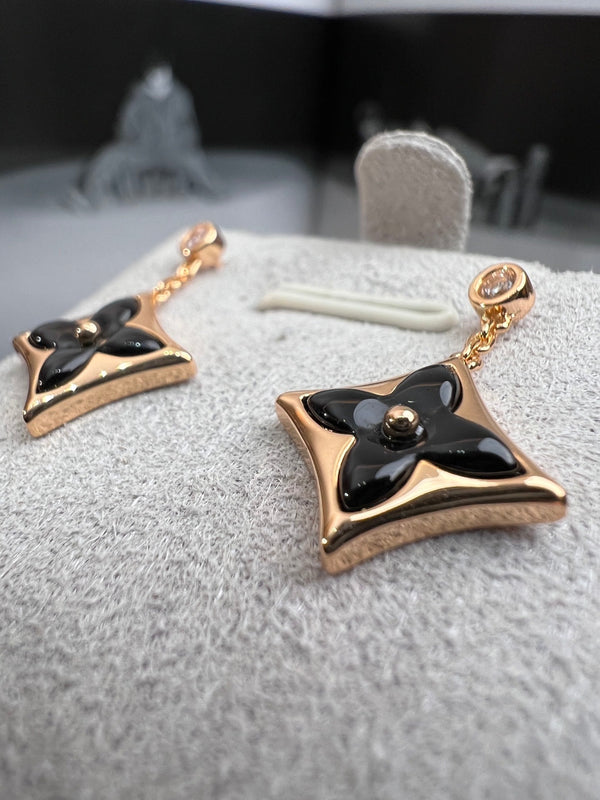 BLOSSOM STAR PINK GOLD ONYX EARRINGS