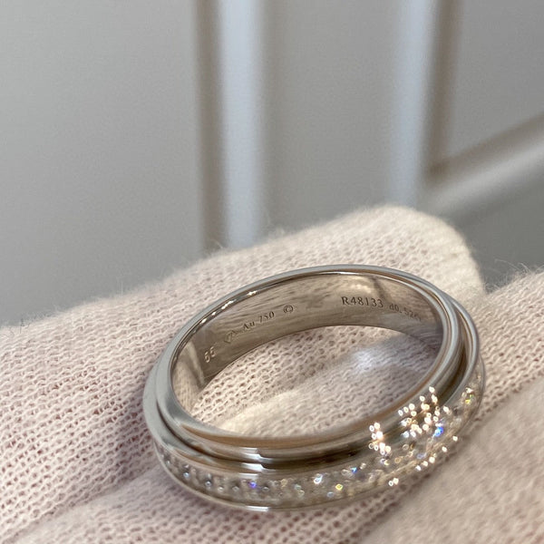 POSSEISION RING DIAMONDS