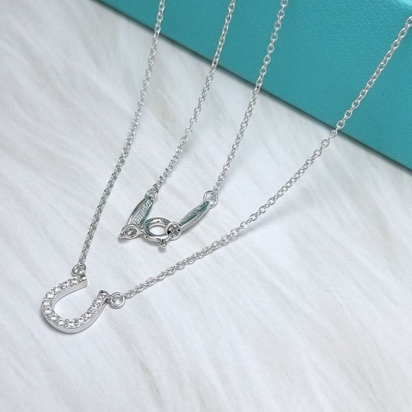 COLLANA CON PEDANTE DI DIAMANTI A U