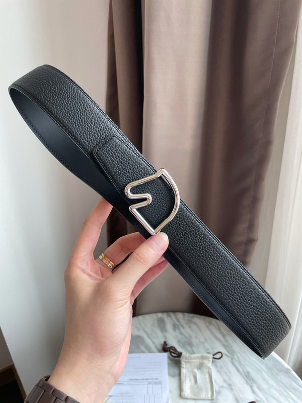 CINTURA H CON FIBBIA A FORMA DI CAVALLO IN PELLE NERA REVERSIBILE 3,8 CM