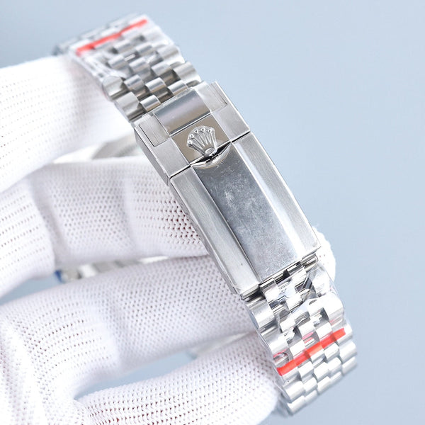 GMT-MASTER II CUSTOM GREEN BLACK BEZEL JUBILEE BRACELET