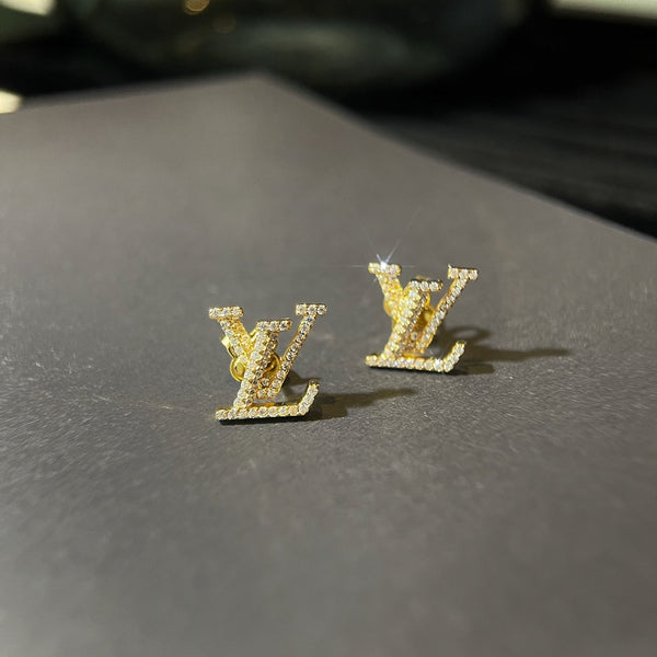 LV LOGO DIAMOND STUD EARRINGS