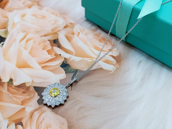FLOWER PEDANT YELLOW DIAMOND SILVER NECKLACE