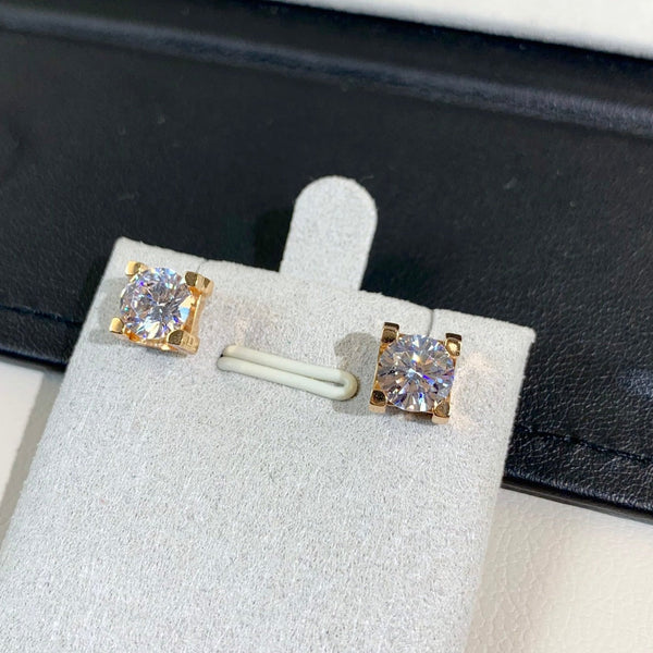 ORECCHINI A PERNO IN ORO ROSA CON DIAMANTI DA 6 MM