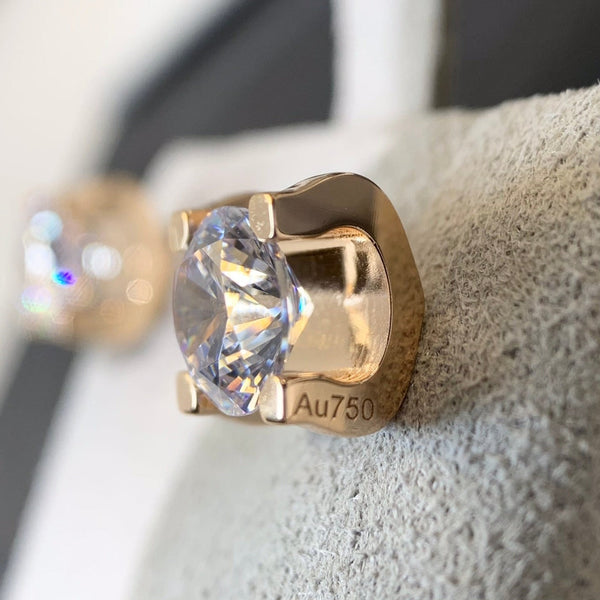 ORECCHINI A PERNO IN ORO ROSA CON DIAMANTI DA 6 MM