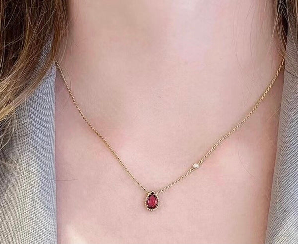 COLLANA BOHEME IN ORO ROSA CON DIAMANTI E CORNIOLA