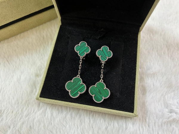ORECCHINI IN MALACHITE CON MOTIVO CLOVER 2
