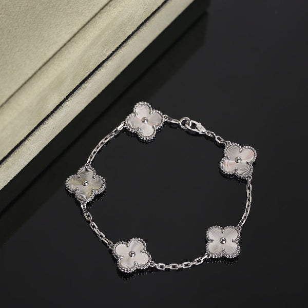 BRACCIALE IN ARGENTO CON 5 MOTIVI CLOVER