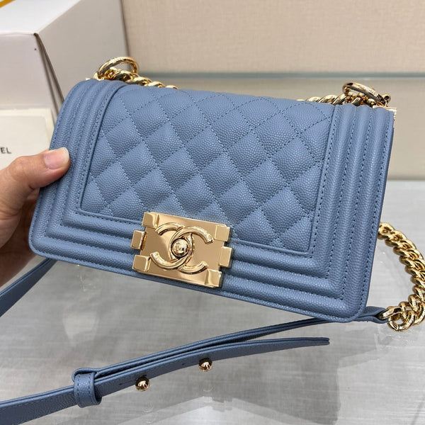 BORSA BOY PICCOLA 20 AZZURRO CAVIAR ORO HARDWARE