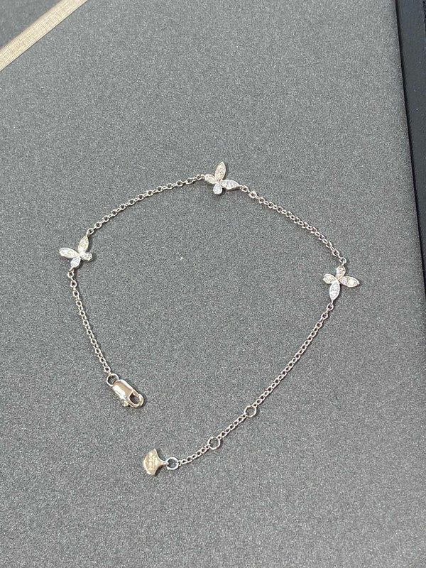 CLASSIC BUTTERFLY PETITE DIAMOND SILVER NECKLACE