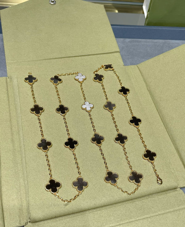 COLLANA IN ORO ROSA CON MOTIVO CLOVER 20 GRIGIO MOP