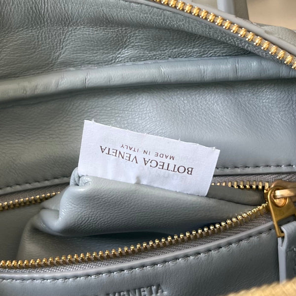 BV GETAWAY SMALL 23CM PELLE DI AGNELLO GRIGIA