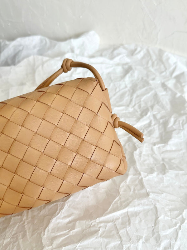 BV LOOP MINI 17CM BEIGE VITELLO