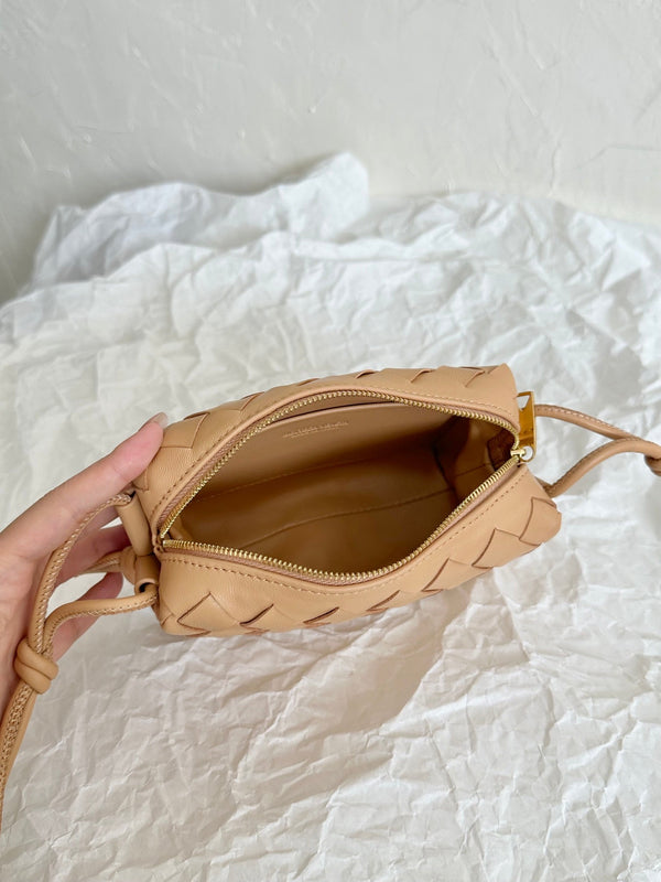 BV LOOP MINI 17CM BEIGE VITELLO