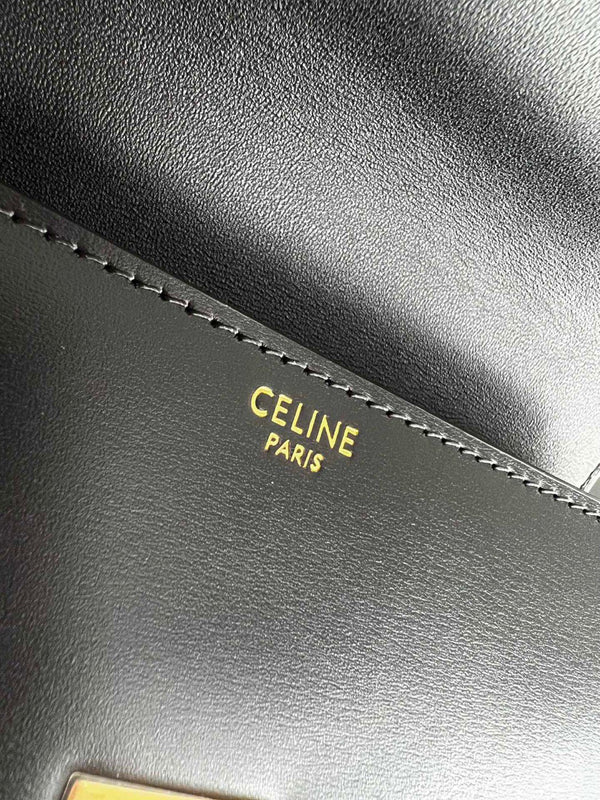 CLASSIC TRIOMPHE 20 BLACK CALFSKIN GOLD HARDWARE