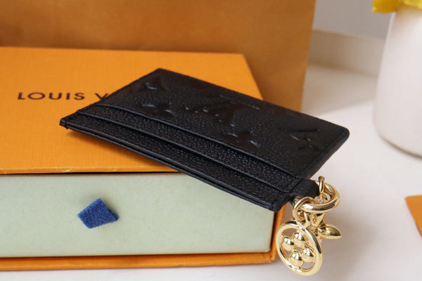 PORTA CARTE CON CIONDOLO IN TELA MONOGRAMMA NERA