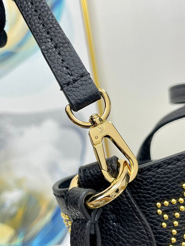 BLOSSOM PM 20 PELLE DI VITELLO MAHINA NERA