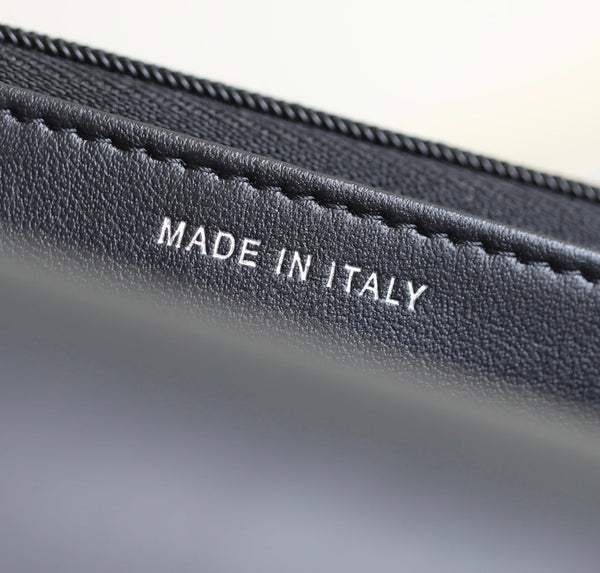 CC WOC 19 BLACK LAMBSKIN SILVER HARDWARE