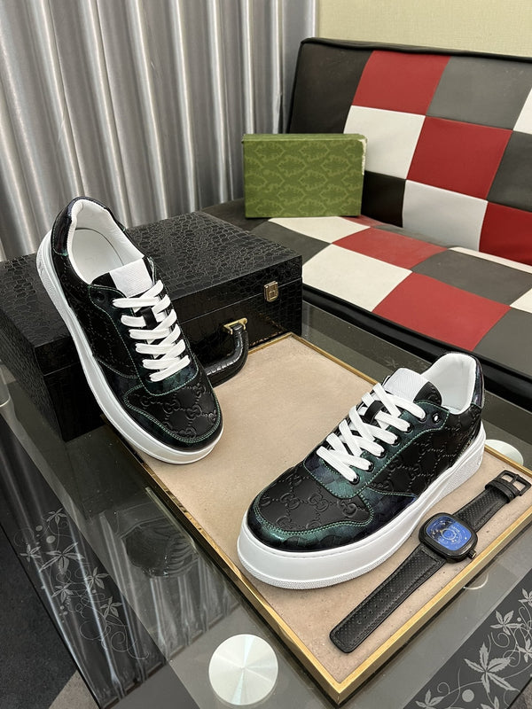 GG SNEAKER COWHIDE LEATHER WITH EMBOSSED PATTERN