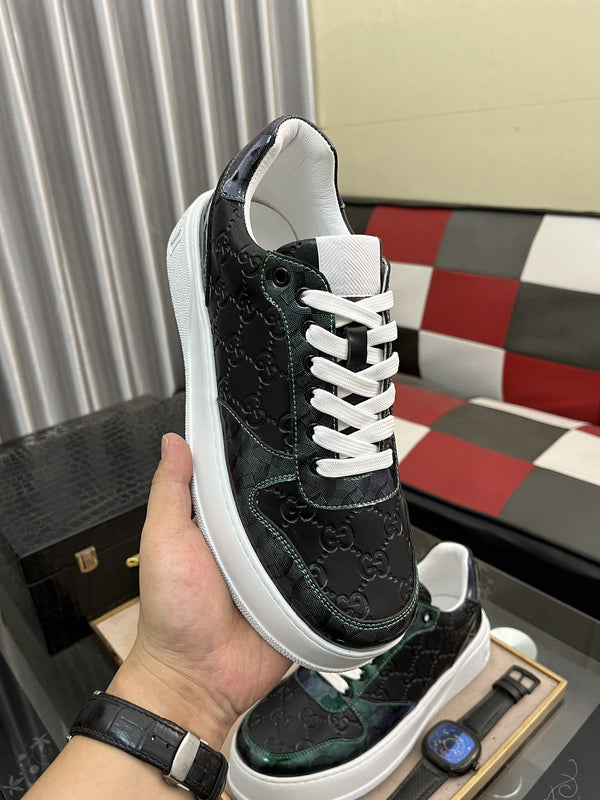 GG SNEAKER COWHIDE LEATHER WITH EMBOSSED PATTERN