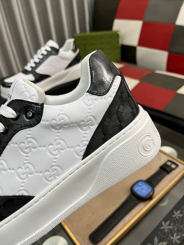 GG SNEAKERS IN EMBOSSED WHITE BLACK COWHIDE LEATHER