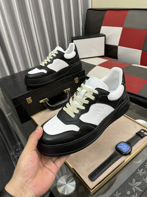 GG EMBOSSED WHITE BLACK