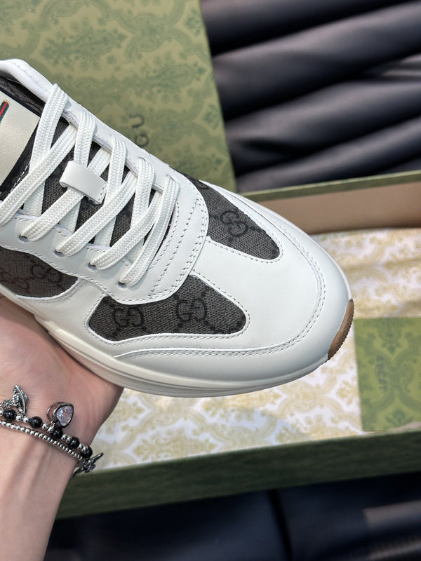 SCARPE DA SNEAKER GG RETRO RHYTON NERE BIANCHE