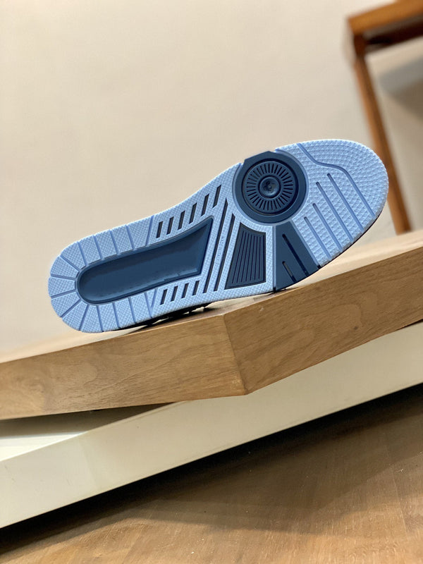 LV TRAINER DENIM SNEAKER