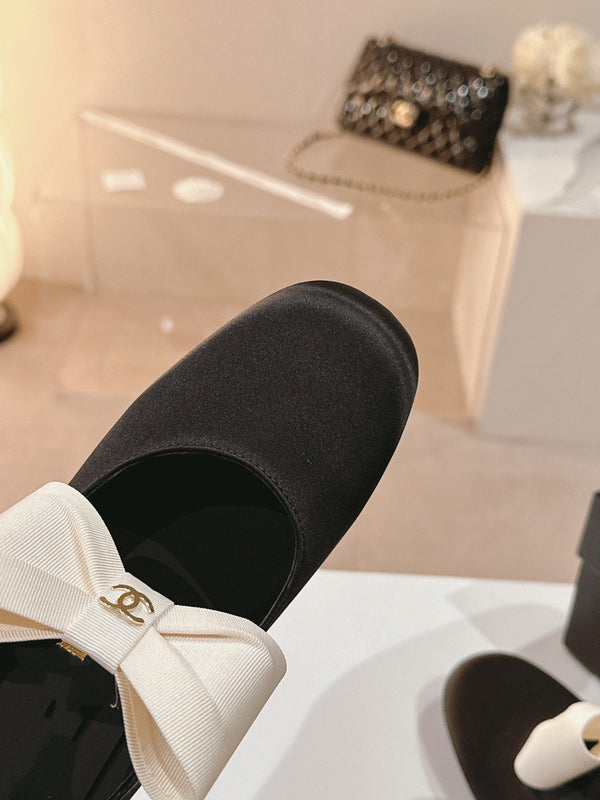 mary janes 60 black patent calfskin silk white bow