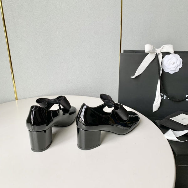 mary jane 60 fiocco in pelle di vitello verniciata nera