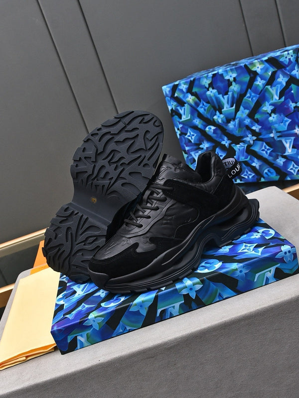 LV RUN SNEAKER BLACK