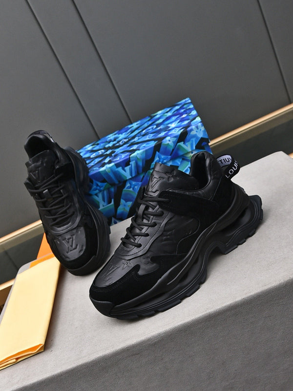LV RUN SNEAKER BLACK