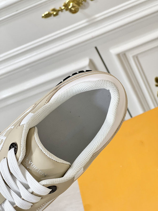 LV RUN AWAY BEIGE SNEAKER