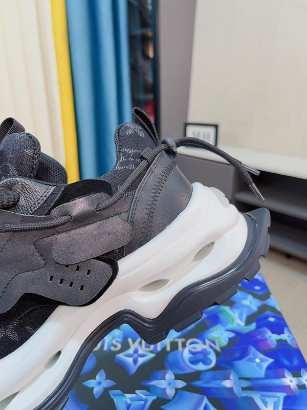 LV MEN'S BLACK SPORTS SHOES