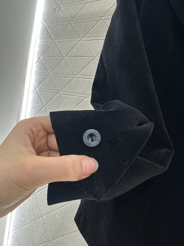 LV25 Gold-Button Lapel Suit Jacket Black Velvet 294490